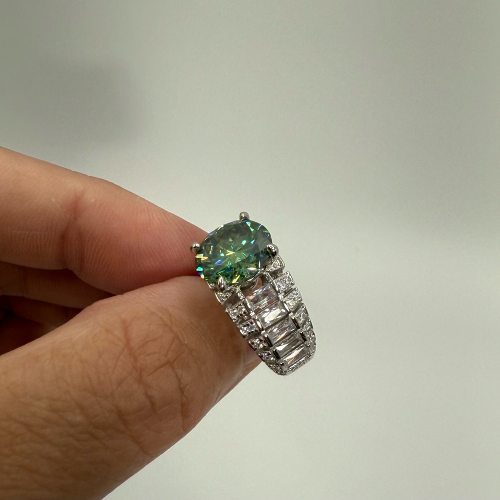 4ct Green Moissanite Ring on Au750 18k Gold Over S925 - Picture 14 of 15